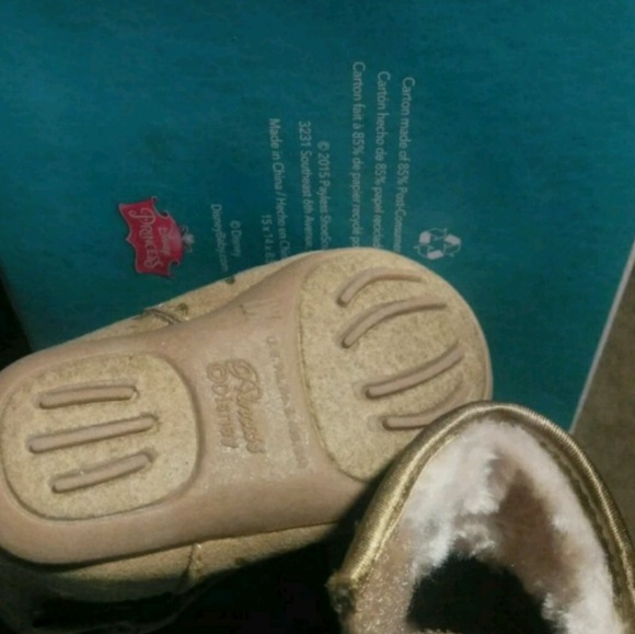 Booties 1week - Picture 4 of 5